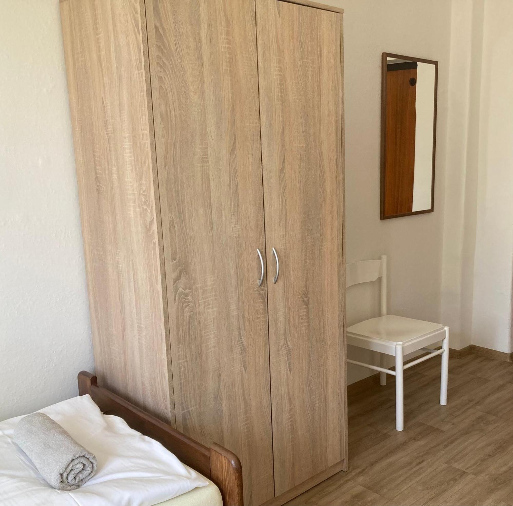 Penzion Cholin Novy Knin Εξωτερικό φωτογραφία